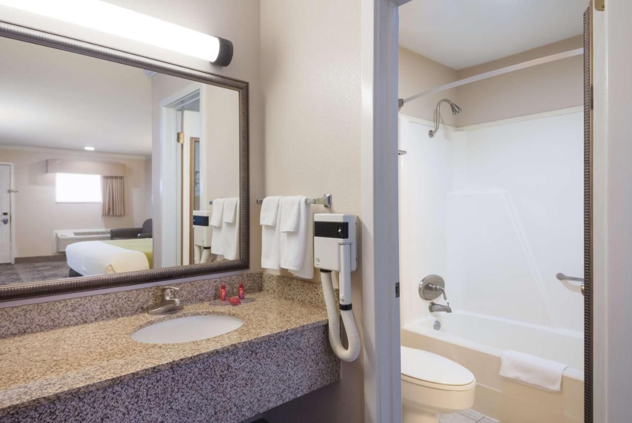 Surestay Hotel By Best Western Rockdale Eksteriør bilde